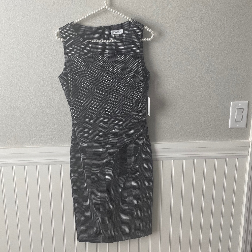 NWT Calvin Klein Sheath Dress Size 4 Black & White